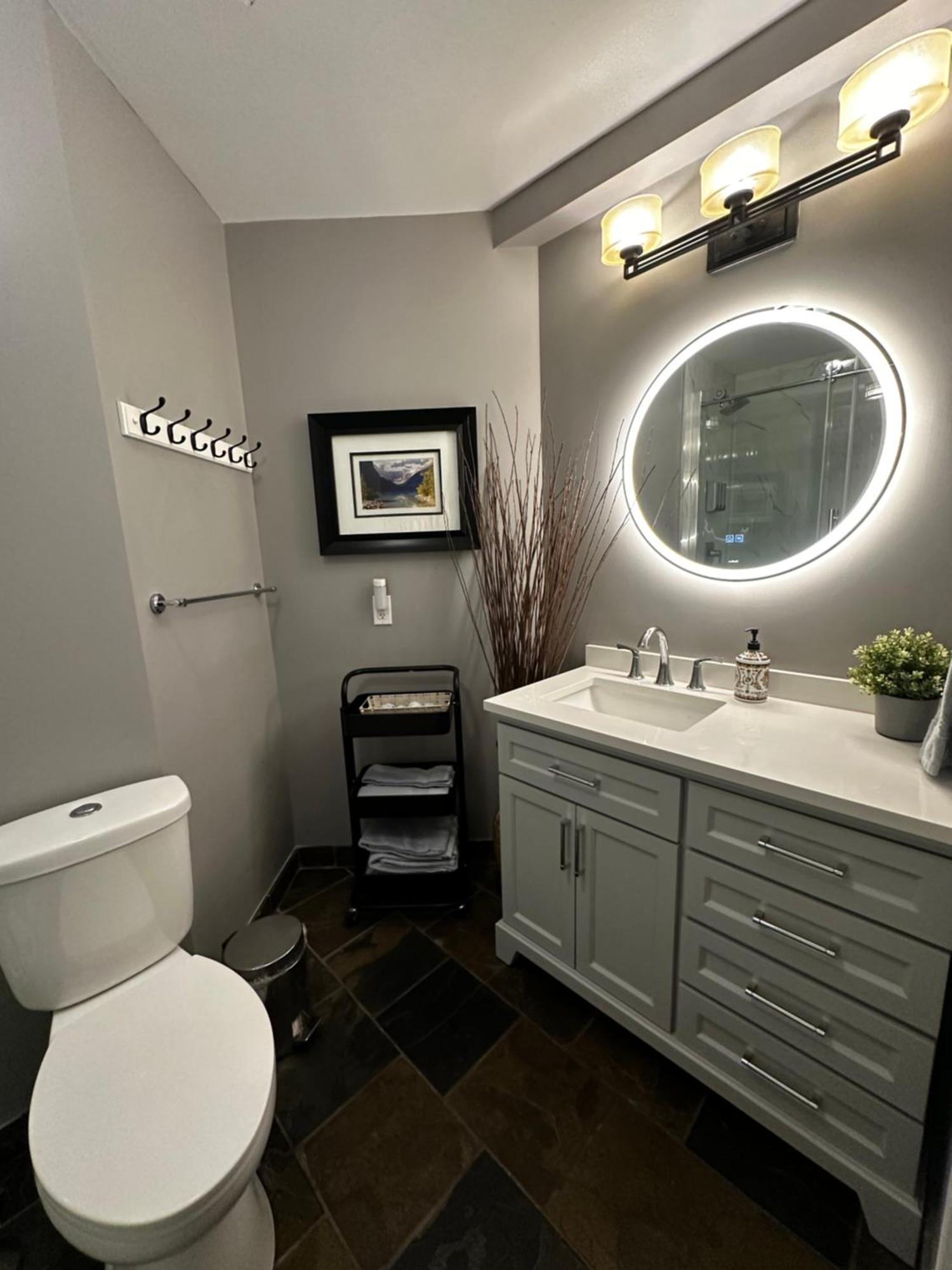 Luxury Two Queen Beds Condo - Grande Rockies Resort Indoor Parking Pool Hot Tub Gym Canmore Exteriör bild